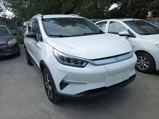 BYD Yuan Pro — Фото автомобиля 3