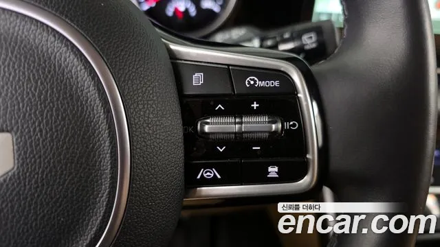 Kia Canival Carnival 4 поколение Бензин 9 мест Prestige — Фото автомобиля 16