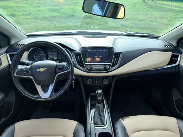 Chevrolet Monza — Фото автомобиля 14
