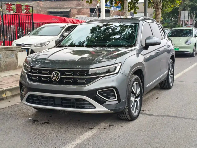 Фотография автомобиля — Volkswagen Tayron