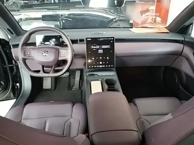 Nio ET5 Touring — Фото автомобиля 9