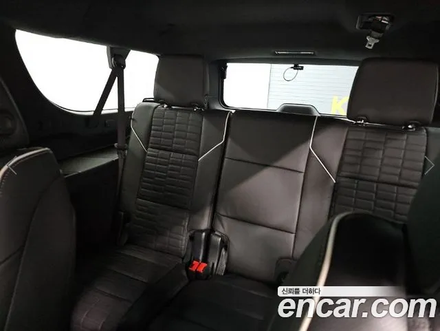 Cadillac Escalade — Фото автомобиля 15