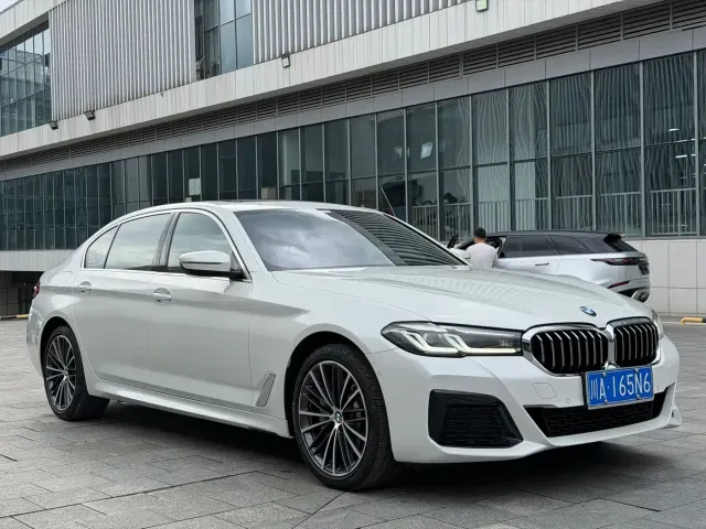BMW BMW 5 Series 2022 530Li xDrive M Sport Package — Фото автомобиля 7