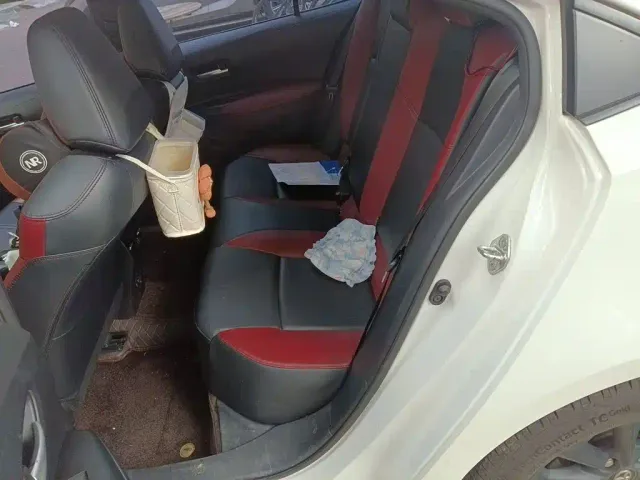 Toyota Corolla — Фото автомобиля 13