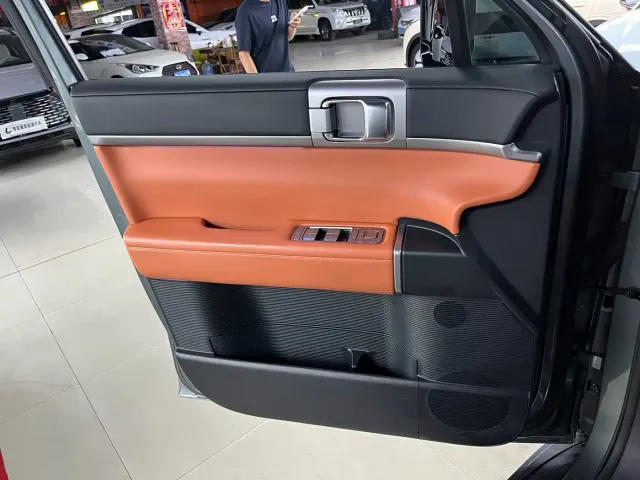 BYD FangChengBao Titanium 7 — Фото автомобиля 14