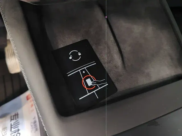 Tesla Model 3 2023 Rear-Wheel Drive — Фото автомобиля 8