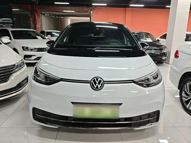 Volkswagen ID.3 — Фото автомобиля 2
