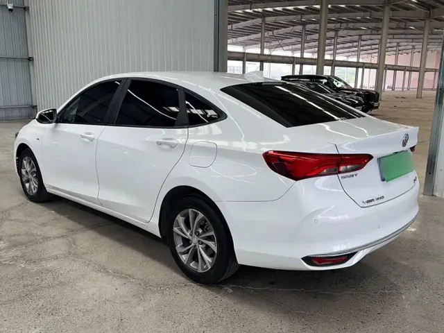 Buick Verano — Фото автомобиля 7