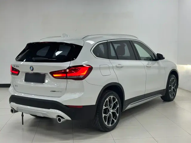 BMW X1 — Фото автомобиля 4
