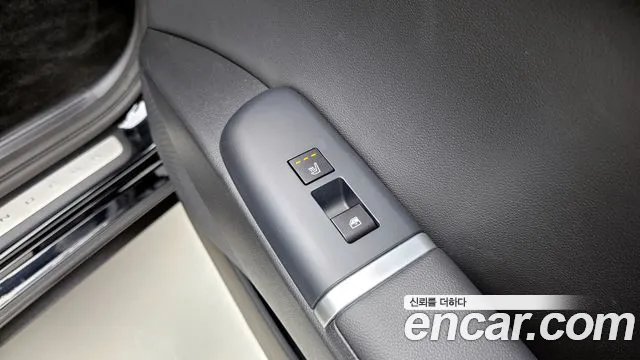 Hyundai Grandeur Grandeur (GN7) 3.5 Бензин 2WD — Фото автомобиля 18
