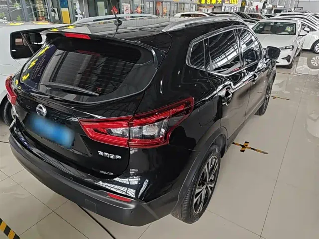Nissan Qashqai — Фото автомобиля 6