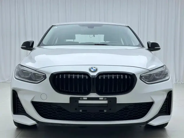 BMW 1 Series — Фото автомобиля 2