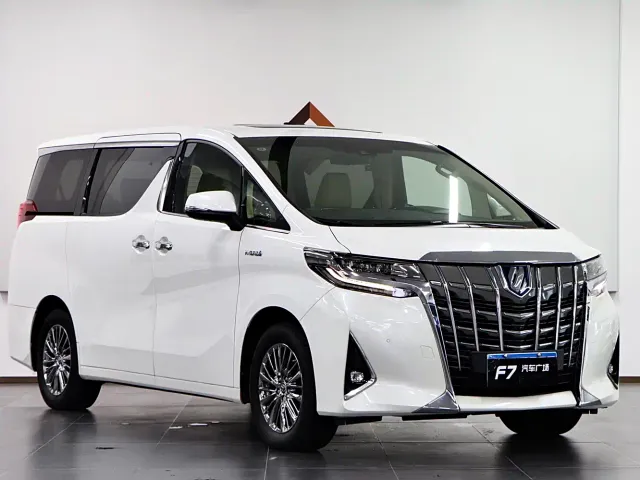 Toyota Alphard — Фото автомобиля 3