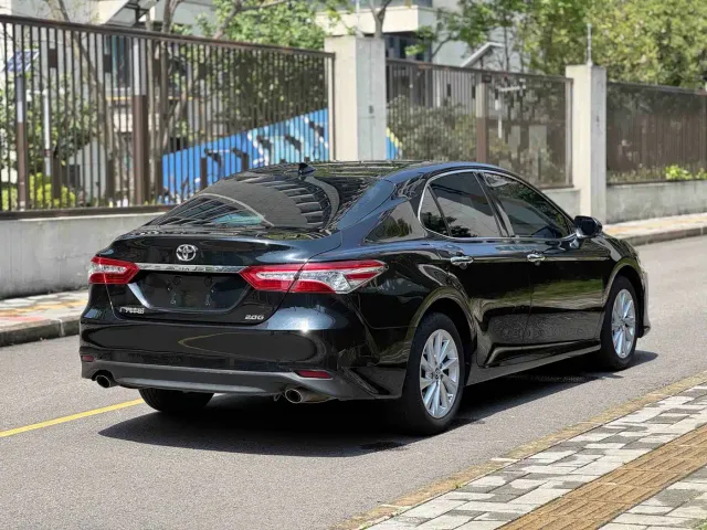 Toyota Camry — Фото автомобиля 8