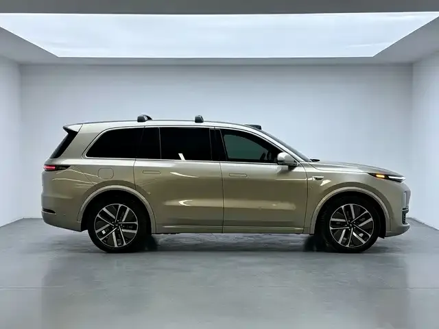 Li Auto L9 — Фото автомобиля 8