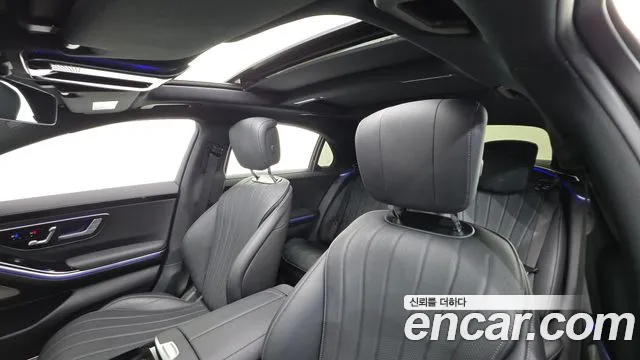 Mercedes-Benz S-Class — Фото автомобиля 12
