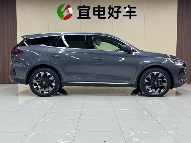 BYD Tang — Фото автомобиля 4