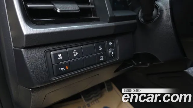 KG_Mobility_Ssangyong Rexton Новый Rexton Sport Khan Дизель 2.2 4WD — Фото автомобиля 29