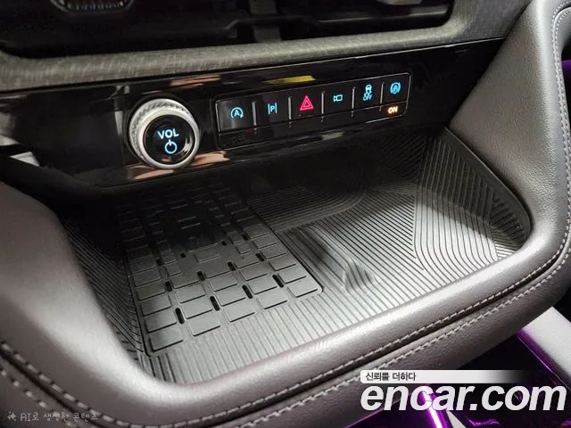 Ford Explorer Generation 6 — Фото автомобиля 15