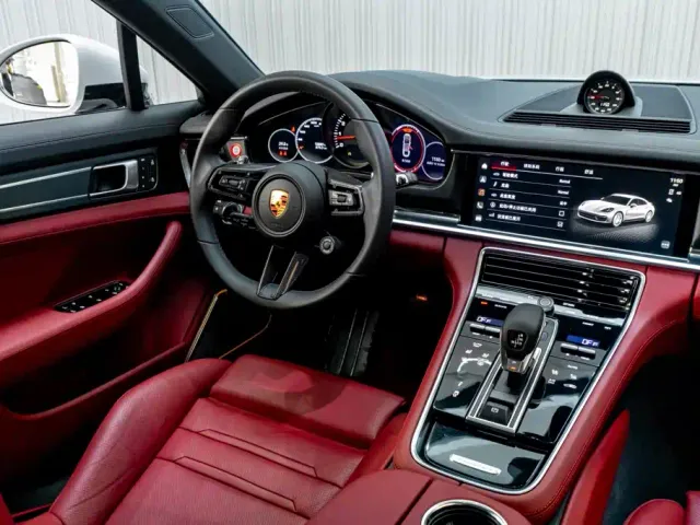 Porsche Panamera — Фото автомобиля 28