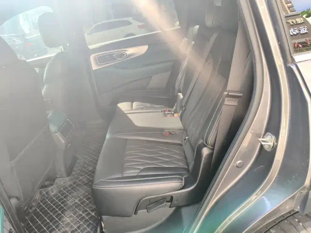 GAC Trumpchi GS8 — Фото автомобиля 13