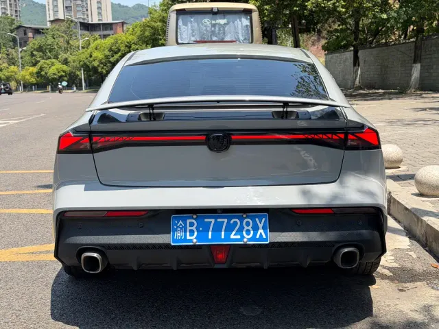 Changan UNI-V — Фото автомобиля 5