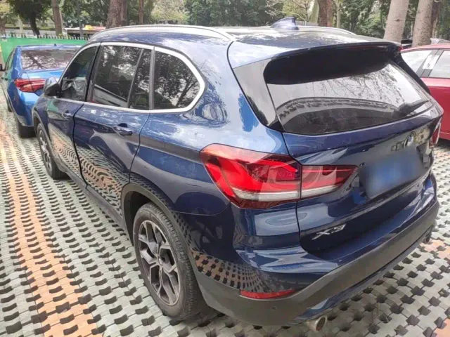 BMW X1 — Фото автомобиля 4