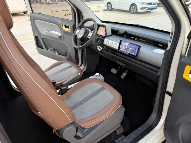 Wuling Hongguang Mini EV — Фото автомобиля 10