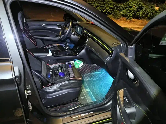 Roewe RX5 — Фото автомобиля 10