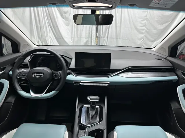 Geely Emgrand S — Фото автомобиля 5
