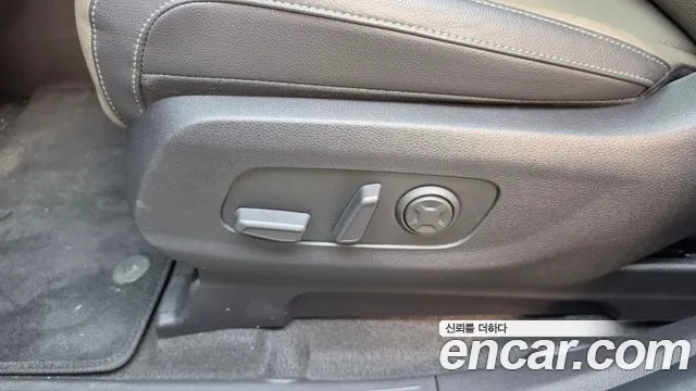 Kia Carnival 4th Gen — Фото автомобиля 30