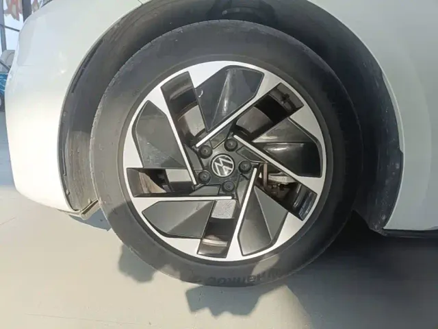 Volkswagen ID.3 — Фото автомобиля 22