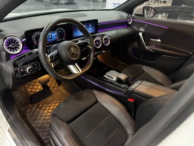 Mercedes-Benz A-Class — Фото автомобиля 11