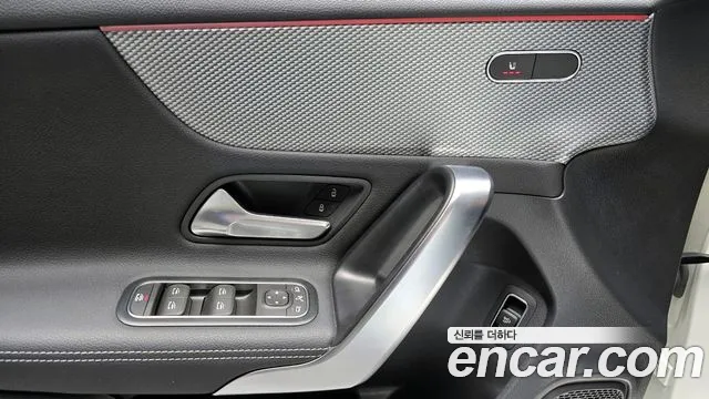 Mercedes-Benz A-Class — Фото автомобиля 16