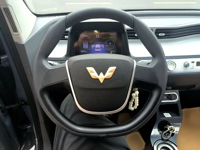 Wuling Hongguang Mini EV — Фото автомобиля 10