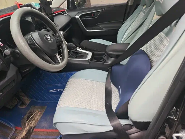Toyota Wildlander — Фото автомобиля 16