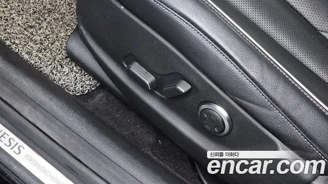 Genesis G80 Бензин 2.5 турбо AWD — Фото автомобиля 14