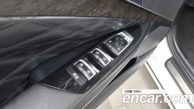 Kia K8 Hybrid — Фото автомобиля 30