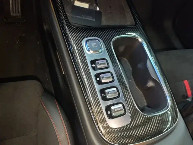 Xiaomi SU7 Ultra — Фото автомобиля 13