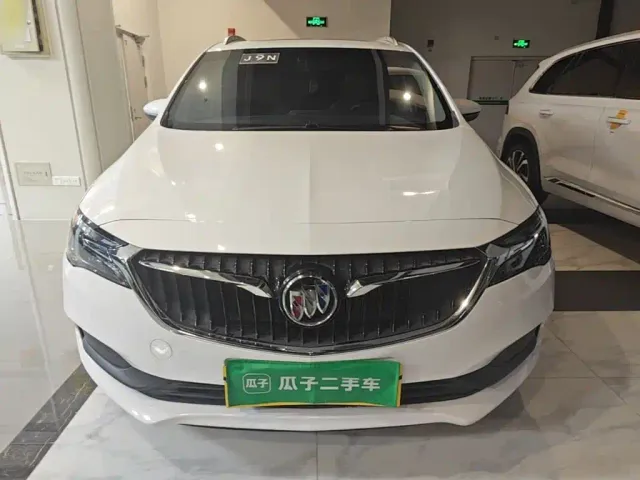 Buick Buick GL6 2021 323T Mild Hybrid Connected Luxury — Фото автомобиля 2