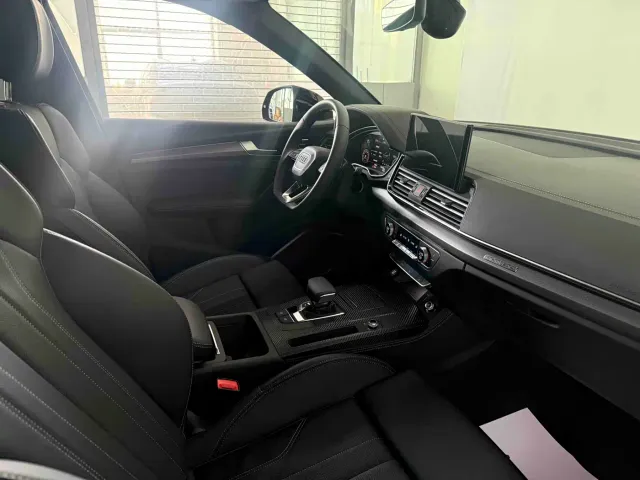 Audi Q5L — Фото автомобиля 9