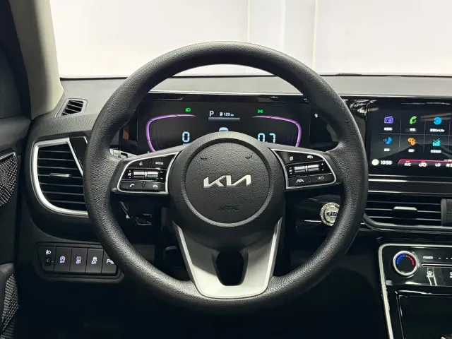 Kia Seltos — Фото автомобиля 7