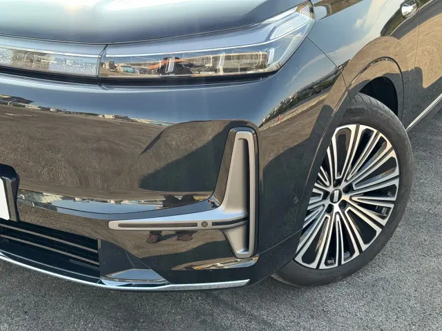Geely Galaxy M9 — Фото автомобиля 15