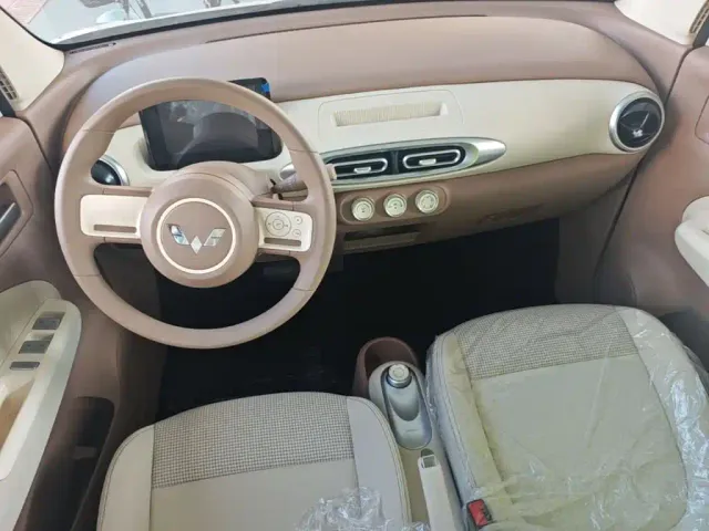 Wuling Hongguang Mini EV — Фото автомобиля 9