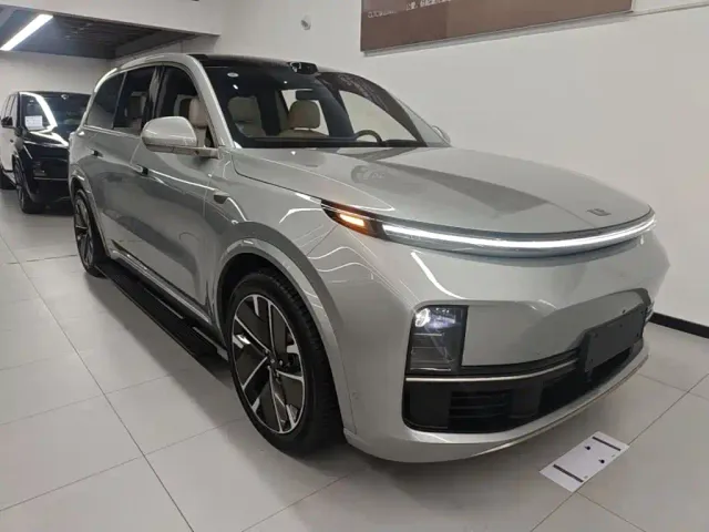 Li Auto L9 — Фото автомобиля 3