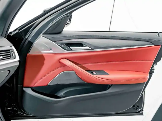 BMW 5 Series — Фото автомобиля 13