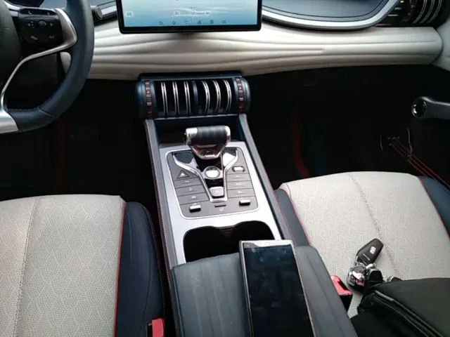 BYD Yuan PLUS — Фото автомобиля 13