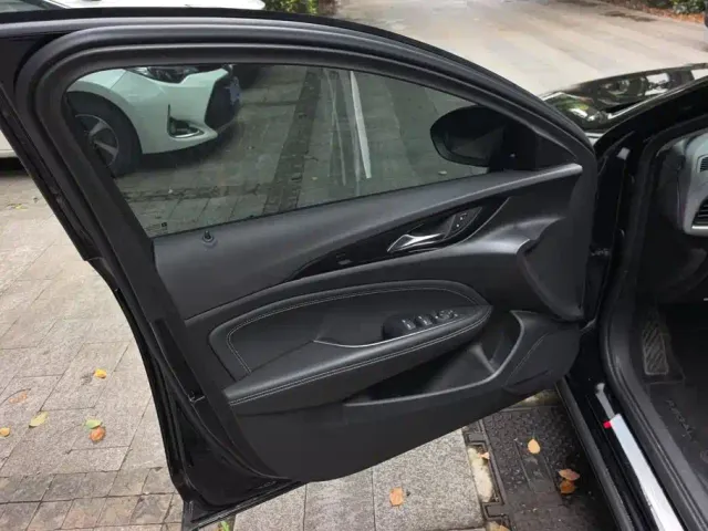 Buick Regal — Фото автомобиля 7