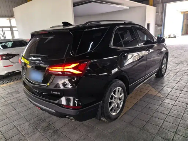 Chevrolet Equinox — Фото автомобиля 6