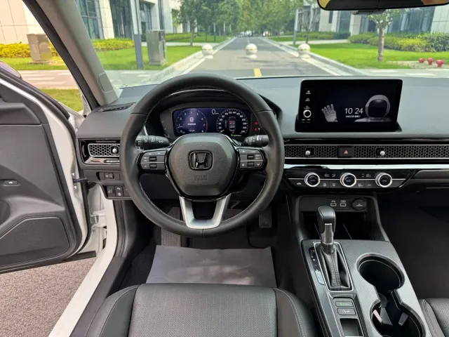 Honda Civic — Фото автомобиля 15